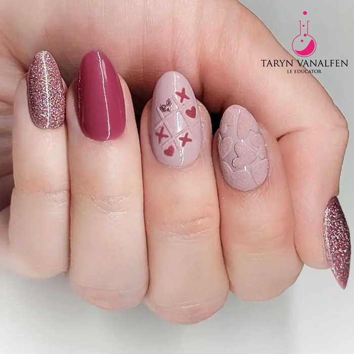Fall in Love with these Valentine's Nail Designs