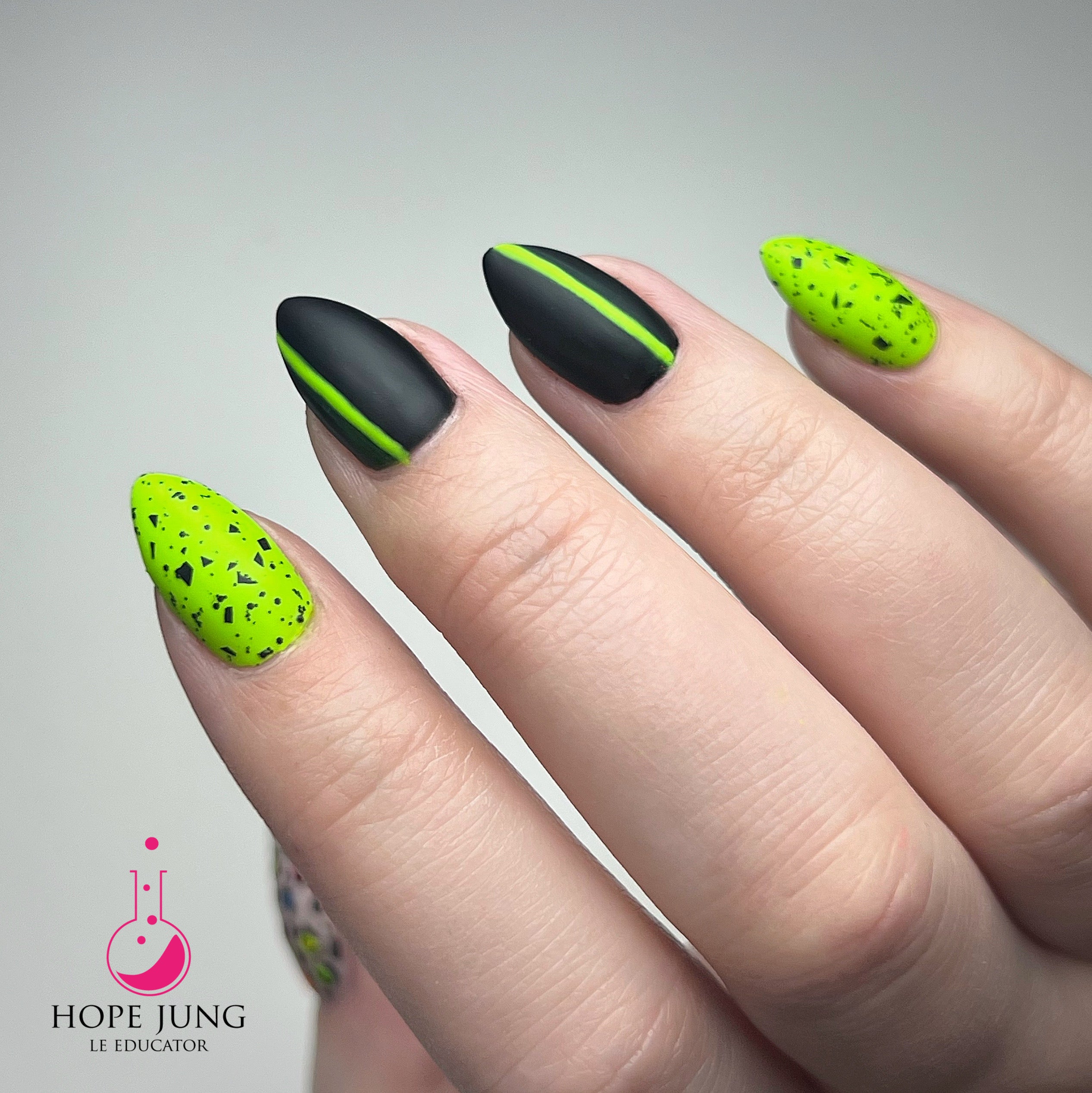 P+ Groovy Green Gel Polish 10 ml