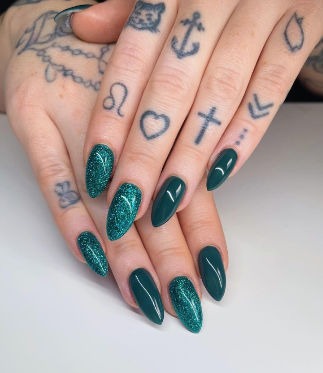Peacock UV/LED Glitter Gel